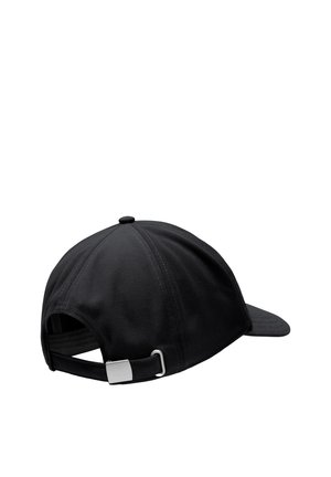 Zwarte verstelbare honkbalpet gezien van achteren met metalen gesp en gestikte paneelontwerp.