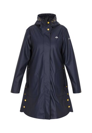 Vandtæt marineblå regnfrakke med høj krave, guldfarvede detaljer, to forreste lommer og trykknapdetaljer på siderne.