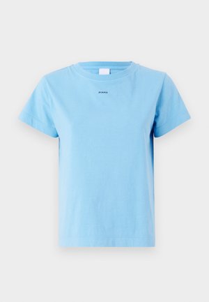 T-shirt di cotone azzurro chiaro con maniche corte, scollatura rotonda e un piccolo logo nero con la scritta "PINKO" centrato sul petto.