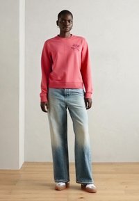 Scotch & Soda CHEST ARTWORK REGULAR - Sweatshirt - dusty red