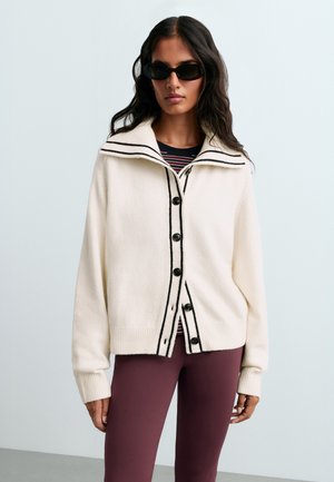 OYSHO, Gilet - pale ecru