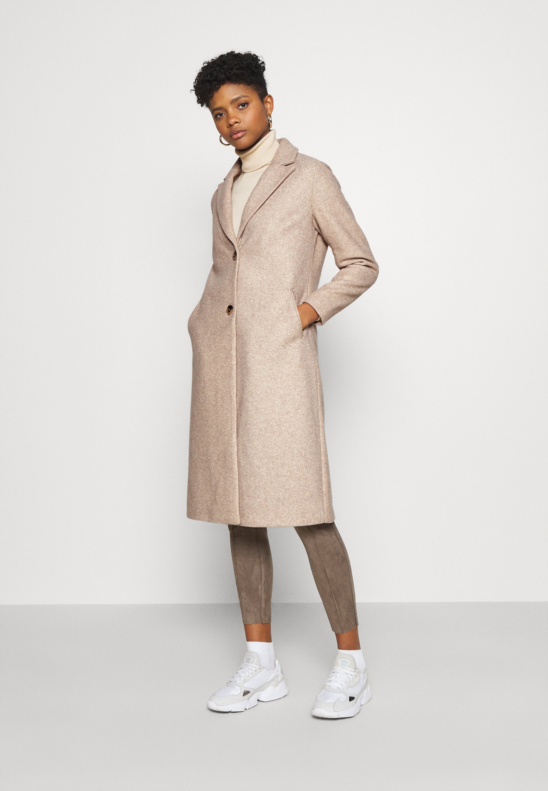 Vila Kåper | Dame | Ny kåpe på nett hos Zalando Vila VILUS Kåpe frakk dusty camelkamel Zalando.no