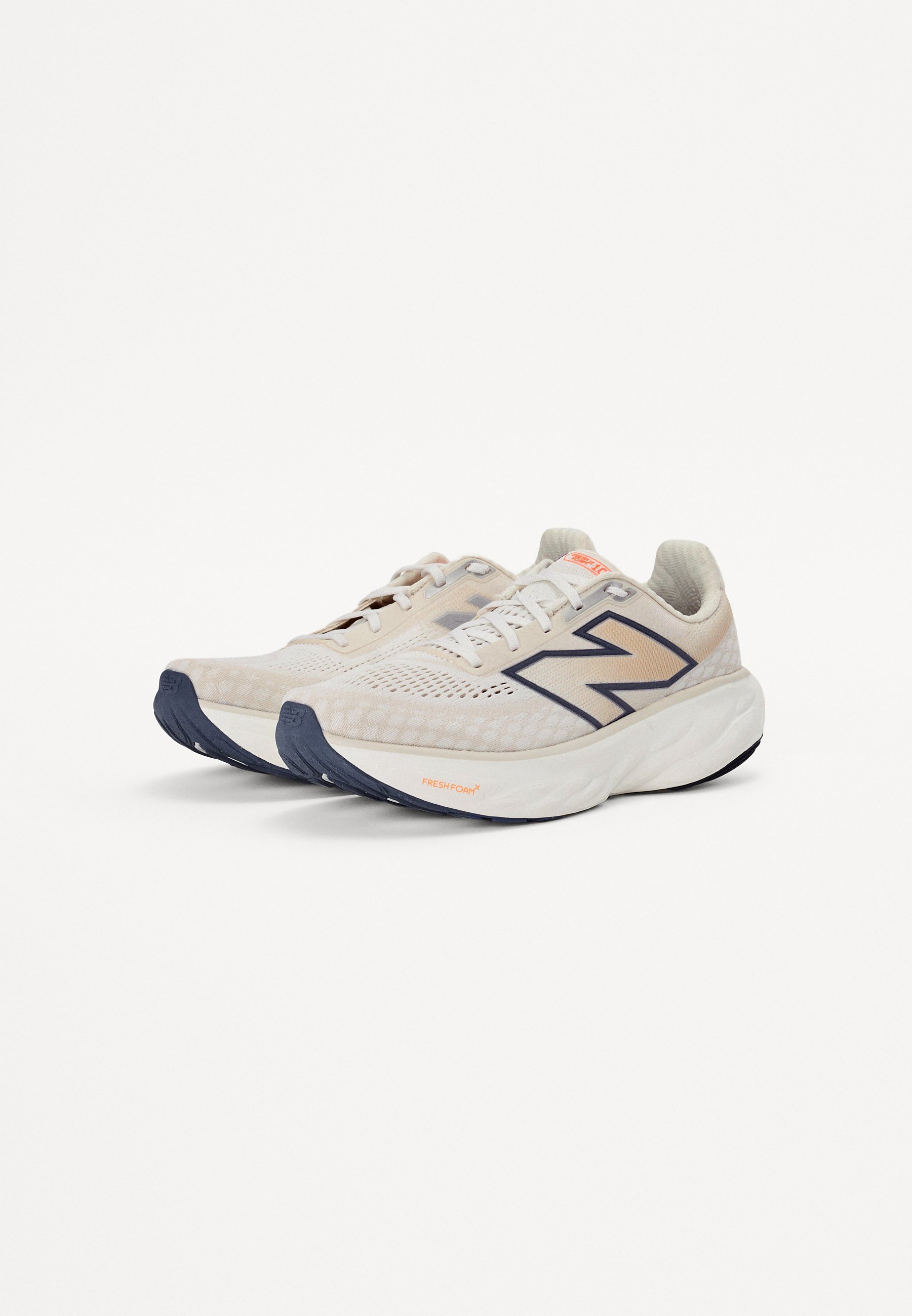 靴 New Balance 1080 New Balance FRESH FOAM X 1080 - Road running shoes - white
