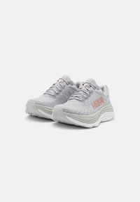 HOKA GAVIOTA 5 - Laufschuh Straße - harbor mist/rose gold