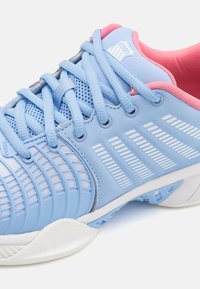 K-SWISS EXPRESS LIGHT 3 - Chaussures de tennis toutes surfaces - white/strawberry/ice