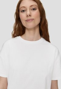 QS  OVERSIZED biały