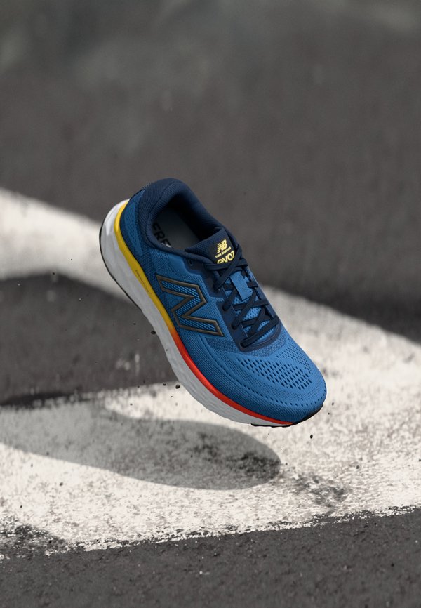 FRESH FOAM X EVOZ V4 - Road running shoes - sea stone