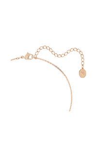 Pulsera de oro rosa que presenta una delicada cadena de eslabones y un pequeño colgante octagonal con un diseño en relieve. Incluye un cierre de langosta.