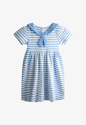Kék-fehér csíkos rövid ujjú ruha, összehúzott derékkal és hozzáerősített kék tengerésznyakrésszel, amely elöl megköthető.