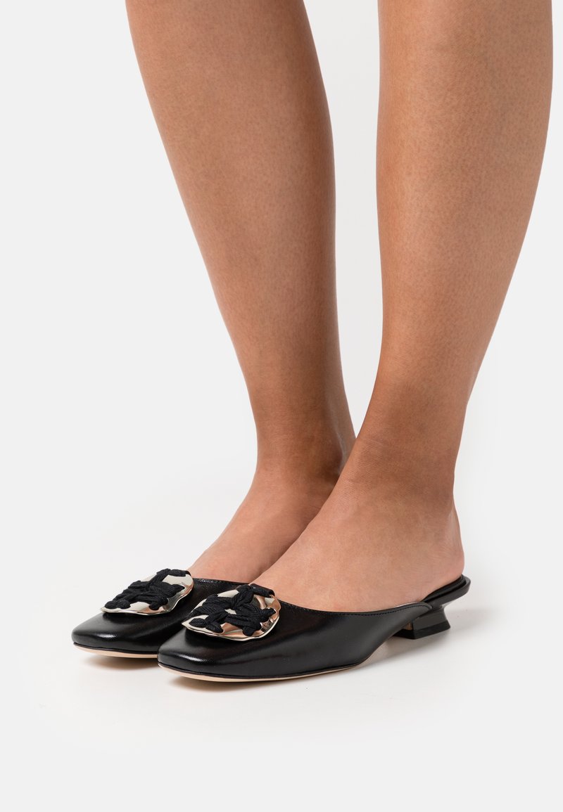 Tory Burch PATOS LOGO KITTEN HEEL - Mules - perfect black/black