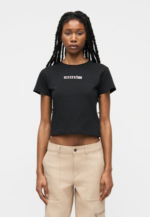 CRYSTAL TEE - Trükipildiga T-särk - black