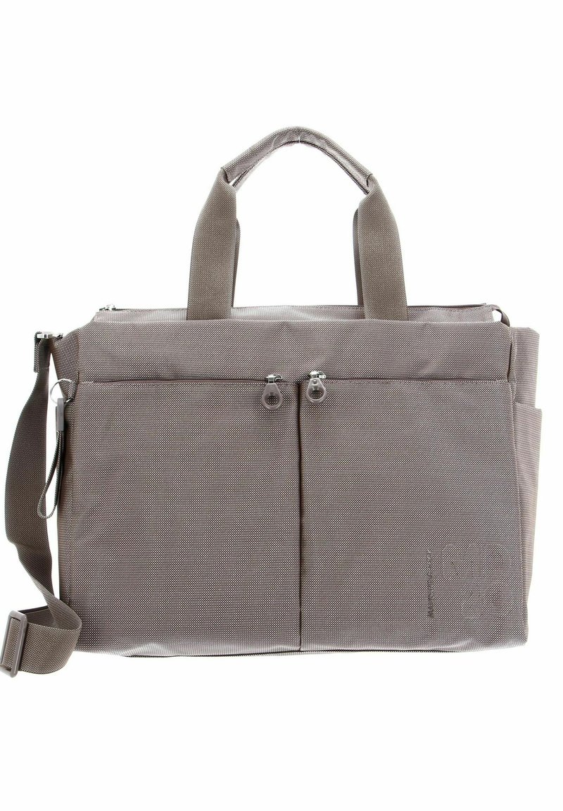 Sac fourre-tout texturé gris avec poignées supérieures doubles, bandoulière ajustable et deux poches frontales zippées. Fabrication en tissu robuste.