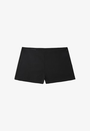 Stradivarius, FITTED BENGALINE SHORTS - Short - black