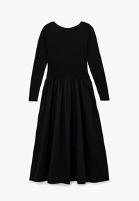 Schwarzes langärmliges Kleid mit rundem Ausschnitt. Enganliegender Oberteil und ein geraffter, voluminöser Rock aus weichem Stoff.