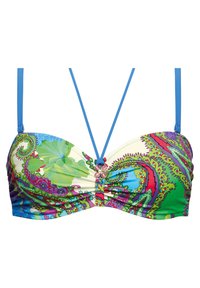 Kolorowa biustonosz bikini z wzorem paisley, z niebieskimi ramiączkami i ozdobnym akcentem w postaci biżuterii na środku. Tekstura materiału marszczona.