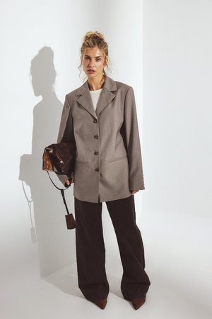 MULTI BUTTONED - Krátky kabát - greige