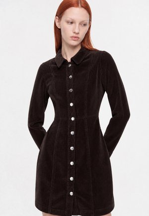 Vero Moda VMDAISY SHORT DRESS - Robe chemise - chocolate torte