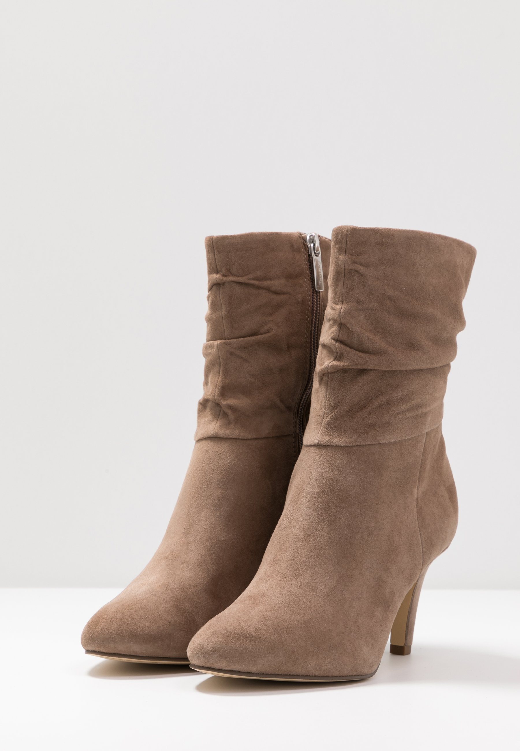 tamaris tan ankle boots