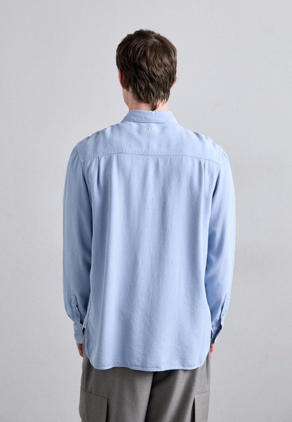 Shirt - rain washed2