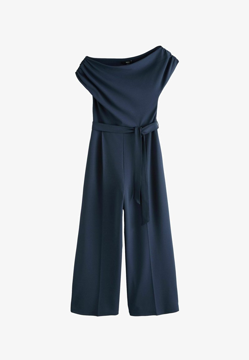 Combinaison sans manches bleu marine avec jambes larges, encolure bateau, épaules froncées et ceinture en tissu assorti nouée à la taille.