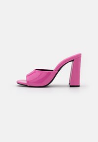 Madden Girl Pantofle na podpatku - pink