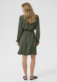 Cream VENEA FRILL - Paitamekko - deep depths