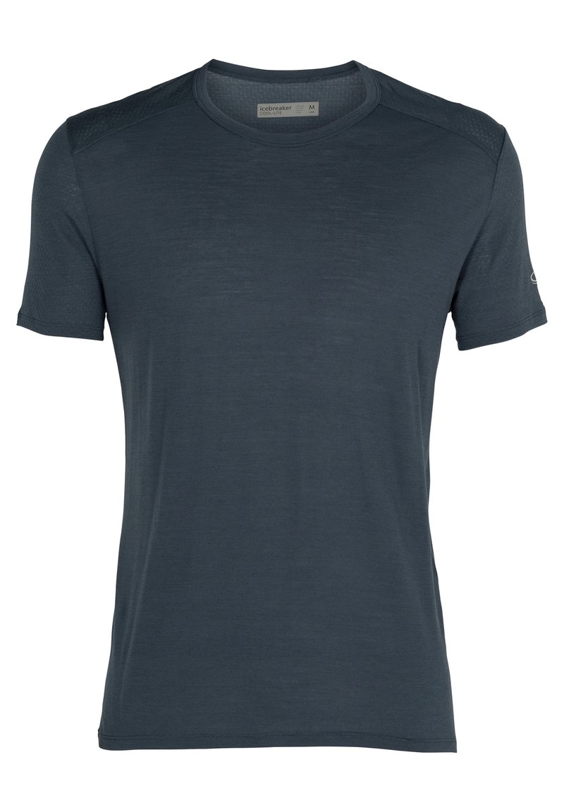 Tmavě modré tričko s krátkým rukávem vyrobené z prodyšného materiálu. Má kulatý výstřih a texturované akcenty na ramenou. Vhodné pro aktivní nošení.