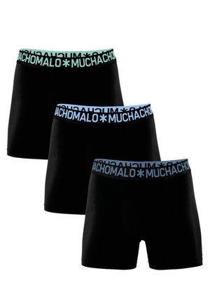 Drie zwarte boxershorts met elastische taillebanden in blauw en groen met de tekst "MUCHACHOMALO" in contrasterende kleuren.