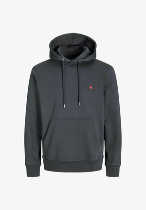 Sötét szürke kapucnis pulóver pamut keverékből, elülső kenguruzsebbekkel, piros akcentus pöttyel a mellrészen, és állítható zsinórokkal a kapucnin.