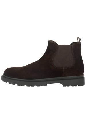 Mørkebrune ruskind Chelsea-støvle med sort elastisk sidepanel, trækstrop ved hælen og tyk sort gummisål med mønster.