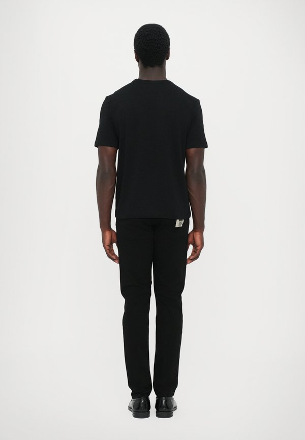 CASUAL FIT STRIPE - Print T-shirt3