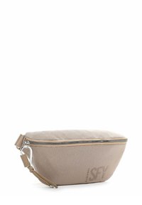 Pochette in tessuto beige con superficie texture, chiusura con zip e tracolla staccabile. Presenta un logo discreto e una forma arrotondata.