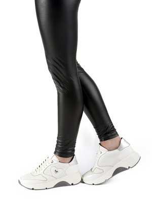 Sneakers laag - white