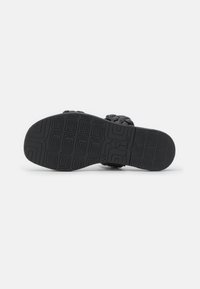 Tamaris Slippers - black