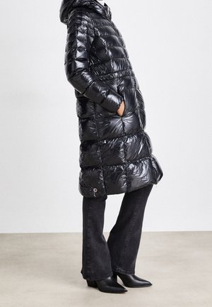 Daunenmantel - black