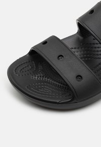 Crocs CLASSIC UNISEX - Šľapky - black