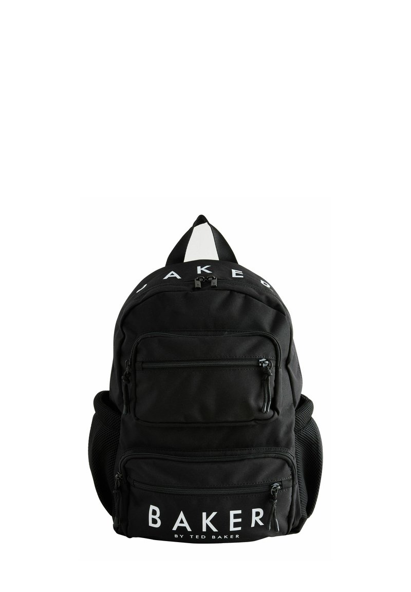 Schwarzer Rucksack mit zwei vorderen Reißverschlussfächern, seitlichen Netztaschen, einem oberen Aufhängeloop und weißem Markenaufdruck. Aus strapazierfähigem Stoff gefertigt.