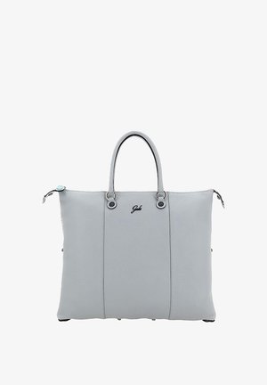 Bolso tote de cuero gris claro con doble asa, cierre de cremallera y logo "Gabs" centrado en el frente.