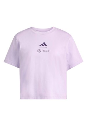 Hellblaues Baumwoll-T-Shirt mit Rundhalsausschnitt, kurzen Ärmeln und gedruckten weißen und dunkelvioletten Logos auf der Vorderseite.