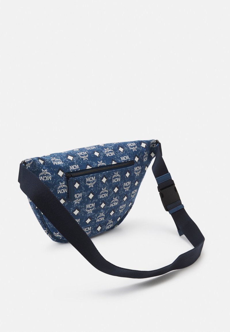 MCM FURSTEN BELT BAG LARGE UNISEX - Gürteltasche - denim/blue 