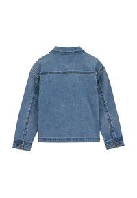 Šviesiai mėlynas džinsinis švarkas su ilgomis rankovėmis, mygtukiniais riešais ir matomomis siūlėmis per nugarą ir rankoves.