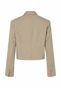 Kort beige blazer med lange ærmer, en reverskrave og manchetknapper. Glat stof med subtil tekstur og tætsiddende design.