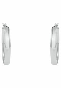 Silverfärgade hoopörhängen med en elegant design, som har en polerad, reflekterande yta och en slät finish. Utmärkande blommiformad detalj upptill.