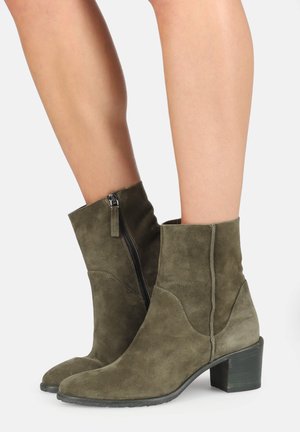 Classic ankle boots - mility
