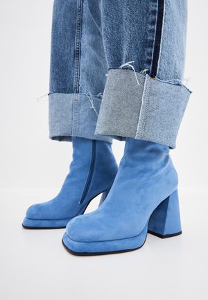 Platform-nilkkurit - blue