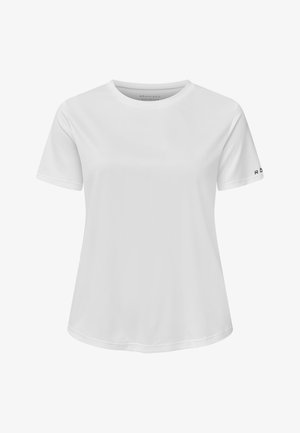 Camiseta blanca de manga corta hecha de tela suave y ligera; escote redondo, corte relajado, con una sutil marca en la manga izquierda.