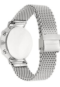 Orologio rotondo in argento con cassa circolare liscia, cinturino in metallo a rete e chiusura sicura. Nessun marchio o decorazione visibile.