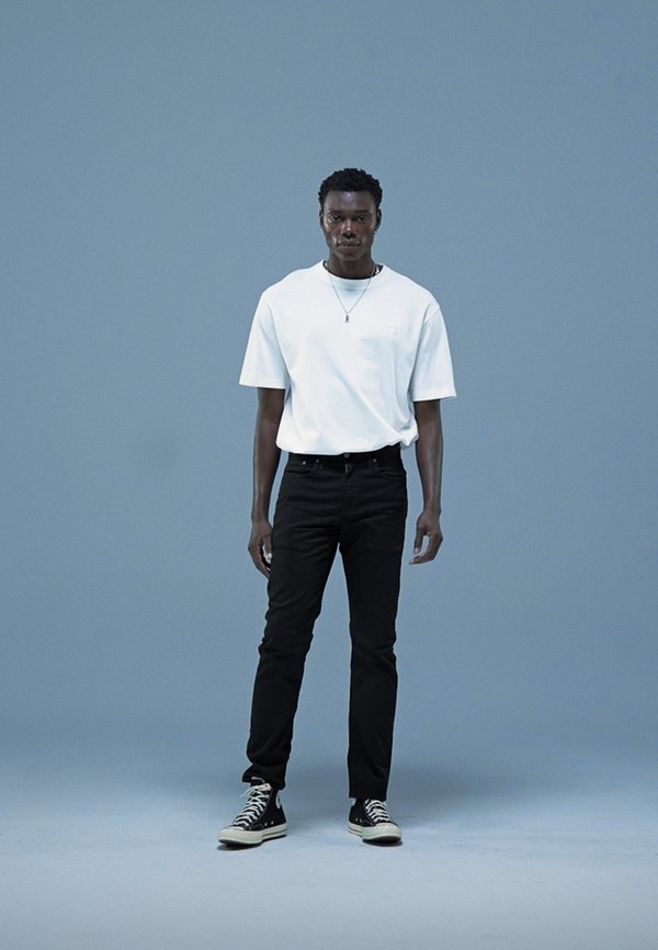 568® LOOSE STRAIGHT - Relaxed fit jeans - merry and bright2