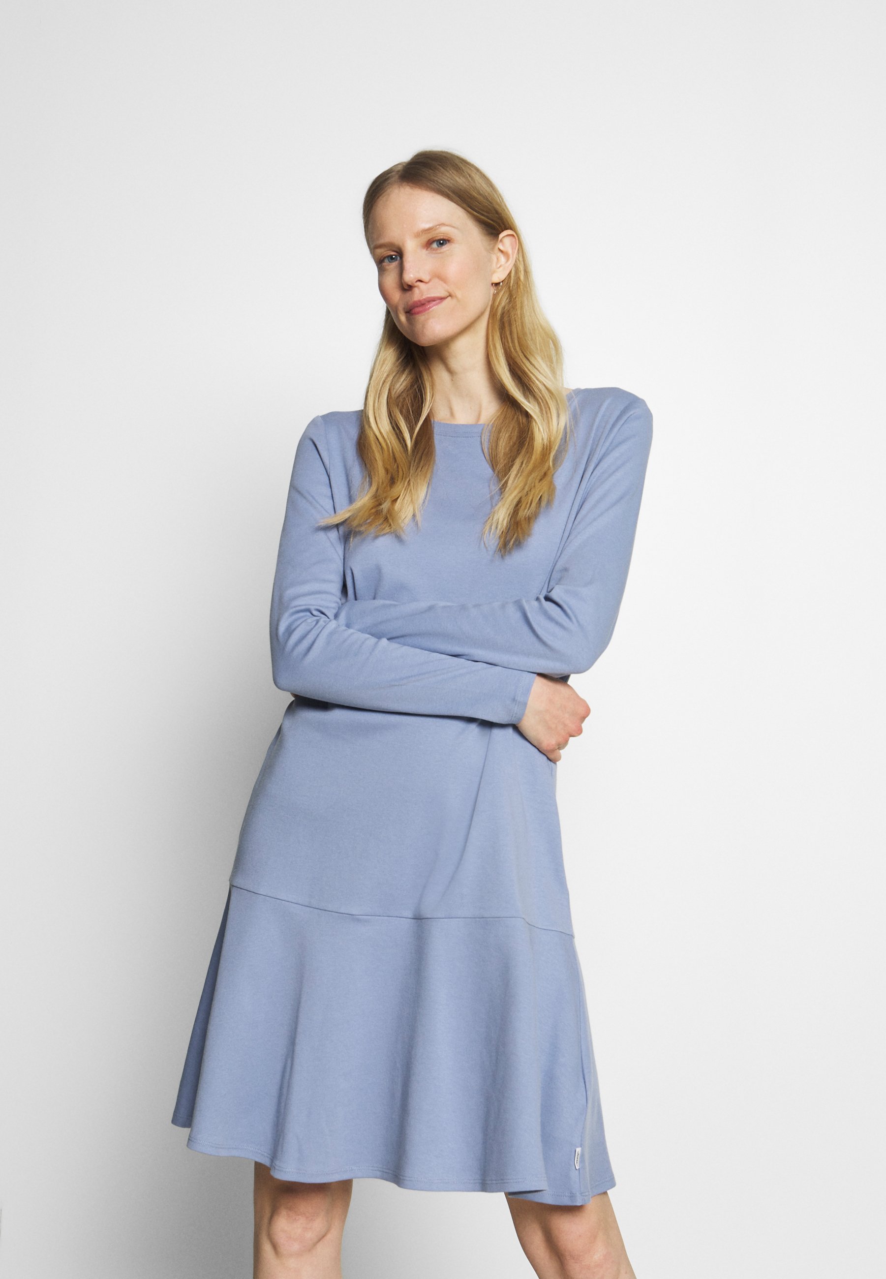 Marc O'Polo DENIM LONGSLEEVE DRESS - Jerseykleid - soft heaven/hellblau -  Zalando.de