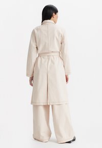 Levi's® MOJ Trenchcoat - soft ecru